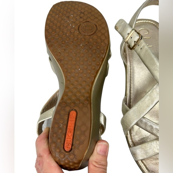 Cole Haan Regina w/Nike Air Insoles LeatherPlatform Gold Metallic Sandals SZ 8B - Picture 10 of 15